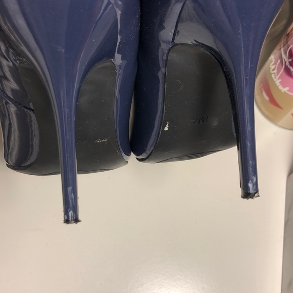 {Guess} blue patent pumps - Picture 5 of 5
